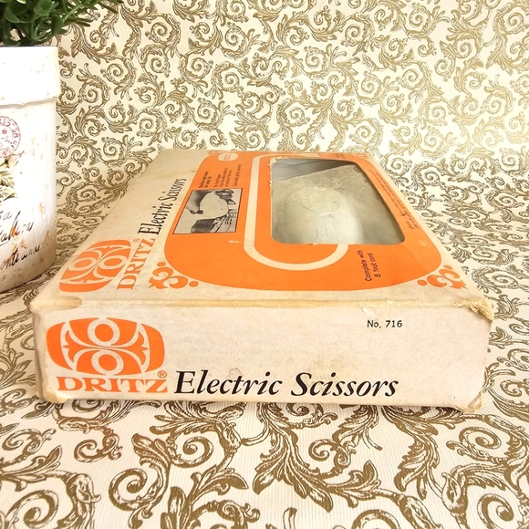 Vintage Scovill Dritz Electric Fabric Cutting Sewing Scissors Switzerland Made - Picture 4 of 14